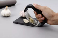 Load image into Gallery viewer, Manual Garlic Press (HA18)
